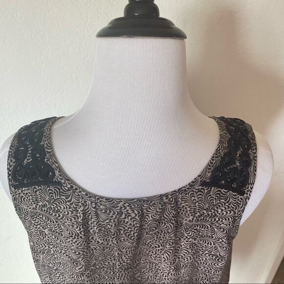 FRENCH CONNECTION Shell Blouse Sleeveless Shoulder Beaded Top Printed Scoop Neck - Picture 10 of 10